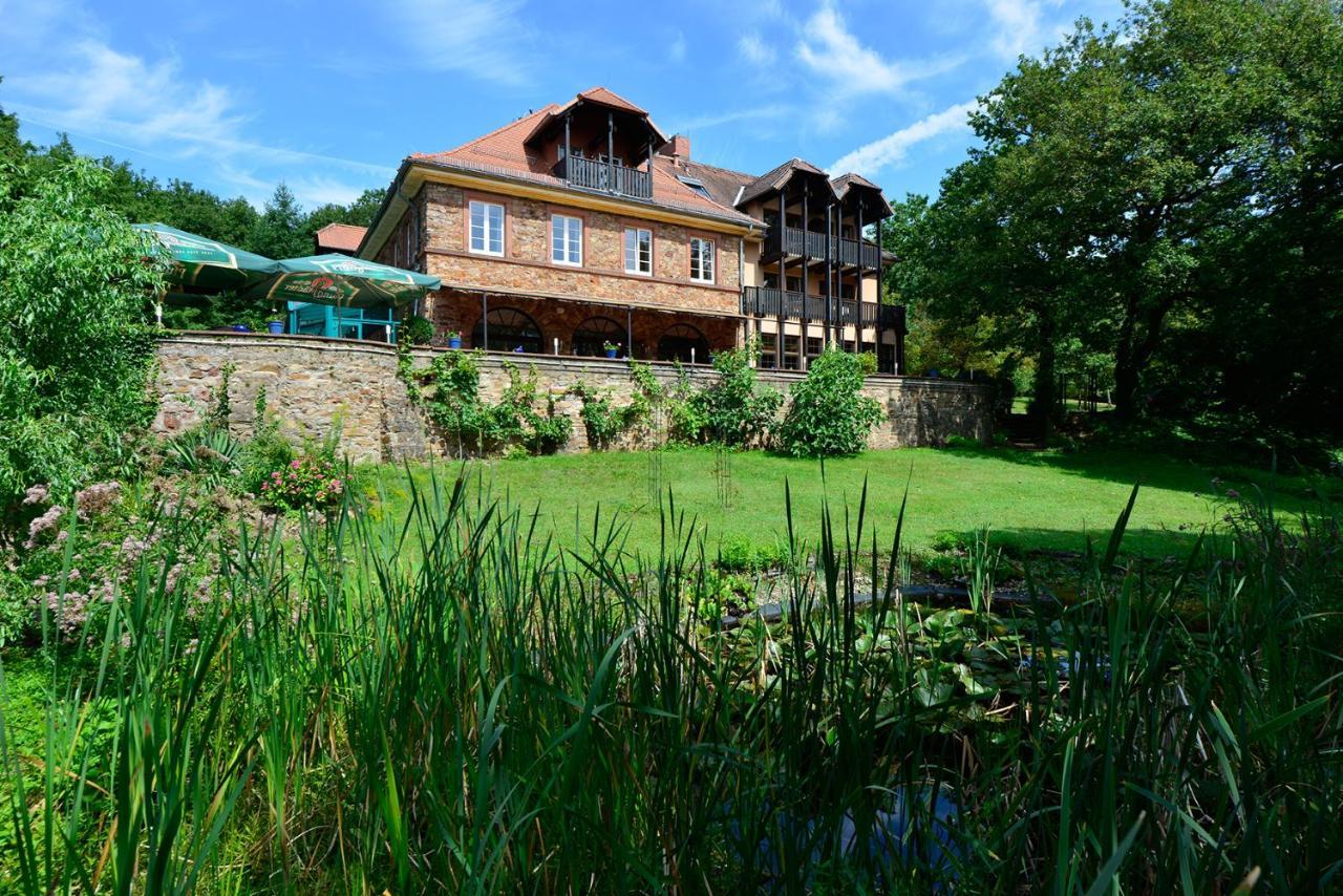 Hotel Neugebauer Am Rheinsteig Geisenheim Exterior foto