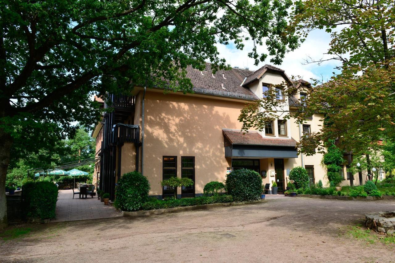 Hotel Neugebauer Am Rheinsteig Geisenheim Exterior foto