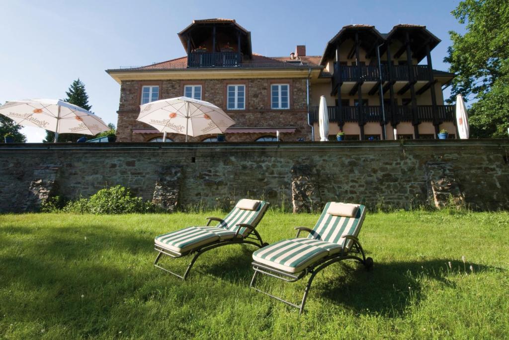 Hotel Neugebauer Am Rheinsteig Geisenheim Exterior foto